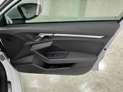 2023 Audi A3 Sportback 35 TFSI Fashion Sport, белый — фото 17