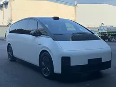 2024 Li Auto MEGA Ultra, белый — фото 3