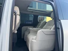 2024 Li Auto MEGA Ultra, белый — фото 7