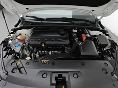 2022 Geely Emgrand 4th Gen 1.5L MT Luxury, белый — фото 6