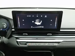 2022 Geely Emgrand 4th Gen 1.5L MT Luxury, белый — фото 12