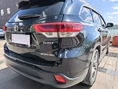 2021 Toyota Highlander 2.0T 4WD Luxury 7, чёрный — фото 22