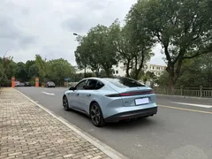 2022 Nio ET5 75kWh, синий — фото 7