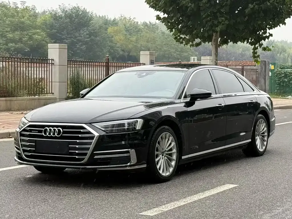 2022 Audi A8L 50 TFSI quattro Comfort Collector's Edition