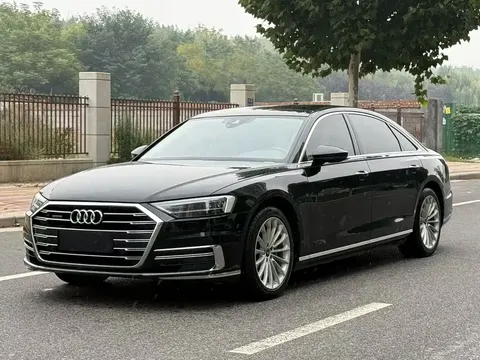 2022 Audi A8L 50 TFSI quattro Comfort Collector's Edition