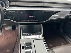2022 Audi A8L 50 TFSI quattro Comfort Collector's Edition, чёрный — фото 12