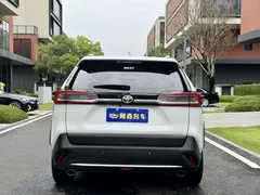 2023 Toyota Wildlander 2.0L CVT 2WD Luxury Plus, белый — фото 6