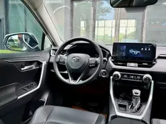 2023 Toyota Wildlander 2.0L CVT 2WD Luxury Plus, белый — фото 7