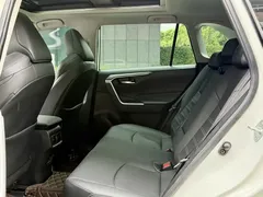 2023 Toyota Wildlander 2.0L CVT 2WD Luxury Plus, белый — фото 11