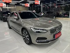 2022 Volvo S90 — фото 3
