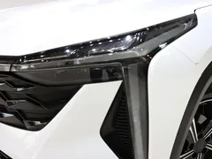 2023 Geely Atlas 1.5TD Premium, белый — фото 7