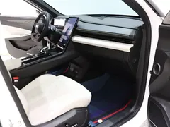2023 Geely Atlas 1.5TD Premium, белый — фото 8