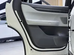 2023 Nio ES8 75kWh Executive, белый — фото 13