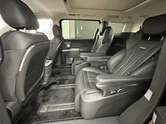 2024 Hongqi HQ9 2.0T PHEV 4WD Business — фото 10
