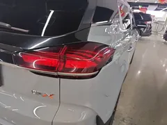 2022 Geely Atlas 1.8T DCT Smart — фото 8