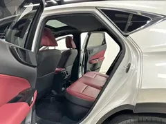 2023 Lexus NX 400h+ PHEV, белый — фото 9