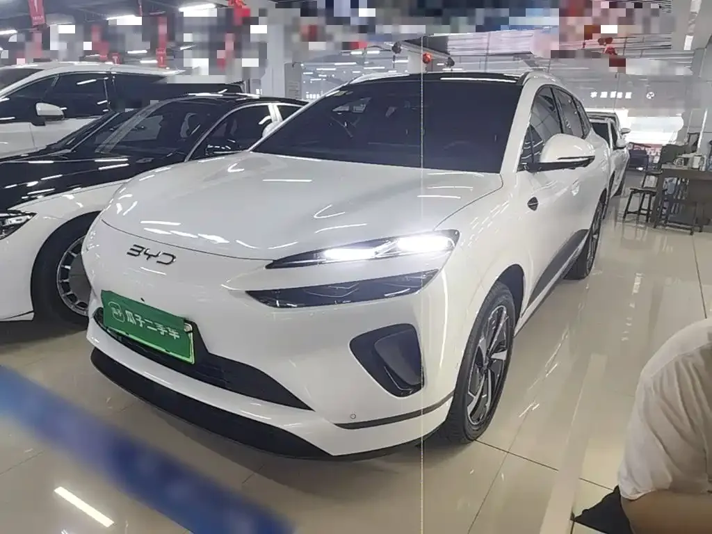2025 BYD Sealion 06 DM-i PHEV 205 Plus