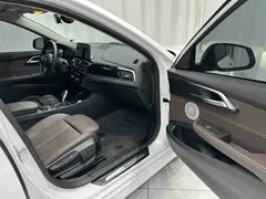 2023 BMW 1 Series 120i M Sport, белый — фото 17