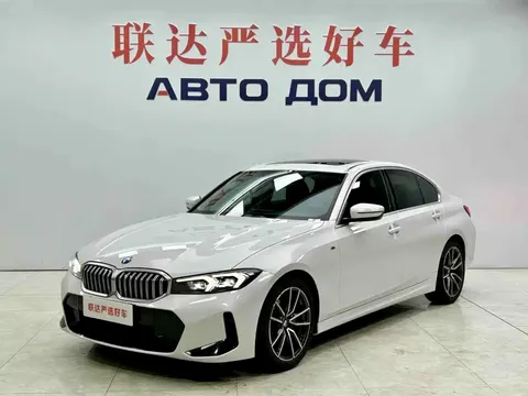 2023 BMW 3 Series 320i M Sport Package