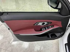 2023 BMW 3 Series 320i M Sport Package, белый — фото 16