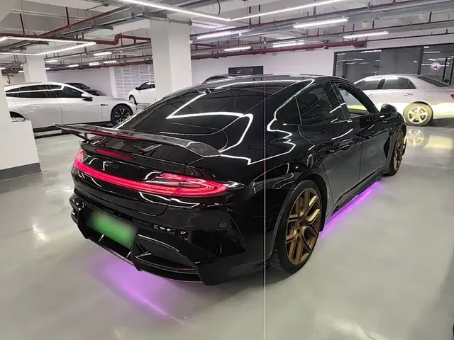 2025 Xiaomi SU7 Ultra Ultra