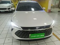 2025 BYD Qin PLUS DM-i PHEV Smart Driving 55km Leading, белый — фото 3