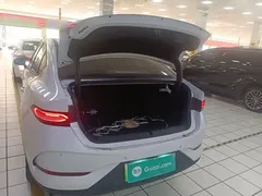 2025 BYD Qin PLUS DM-i PHEV Smart Driving 55km Leading, белый — фото 19