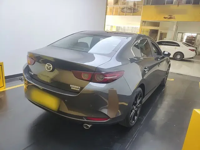 2023 Mazda 3 2.0L AT