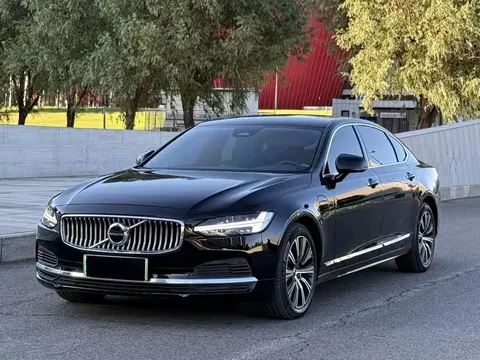 2023 Volvo S90 T8 PHEV 4WD Long Range Luxury