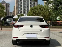 2021 Mazda 3 2.0L AT, белый — фото 8