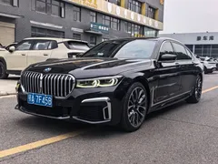 2019 BMW 7 Series 740Li Leading M Sport Package, чёрный — фото 1