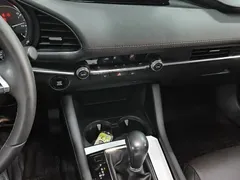2022 Mazda 3 2.0L AT, белый — фото 18