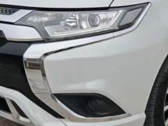 2020 Mitsubishi Outlander 2.0L 2WD 5-seat, белый — фото 15