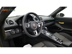 2023 Porsche 718 Boxster T 2.0T — фото 5