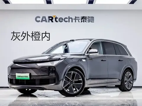 2025 Li Auto L8