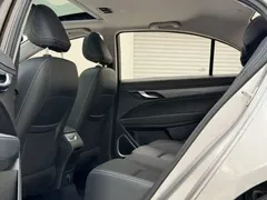 2021 Geely Emgrand UP 1.5L CVT Luxury — фото 5