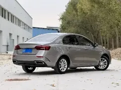 2021 Geely Emgrand UP 1.5L CVT Luxury — фото 8