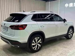 2022 Volkswagen Tayron 280TSI 2WD Luxury, белый — фото 4