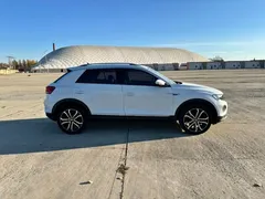 2022 Volkswagen T-Roc 280TSI DSG 2WD Comfort Plus, белый — фото 4