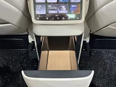 2026 Nio ES8 6-seat Executive Luxury, чёрный — фото 25