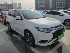 2021 Mitsubishi Outlander 2.0L 2WD 5 Seats, белый — фото 4