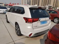 2021 Mitsubishi Outlander 2.0L 2WD 5 Seats, белый — фото 5