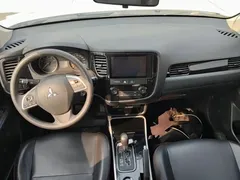 2021 Mitsubishi Outlander 2.0L 2WD 5 Seats, белый — фото 10