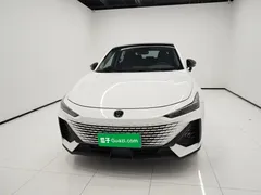 2023 Changan UNI-V 1.5T Premium, белый — фото 2