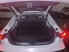 2023 Changan UNI-V 1.5T Premium, белый — фото 15