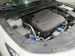 2023 Changan UNI-V 1.5T Premium, белый — фото 20