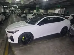 2023 Changan UNI-V 1.5T Premium, белый — фото 25