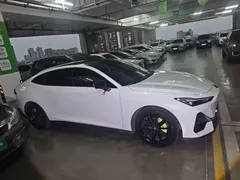 2023 Changan UNI-V 1.5T Premium, белый — фото 26