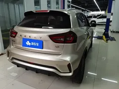 2021 Geely Vision X3 1.5L CVT Premium — фото 3
