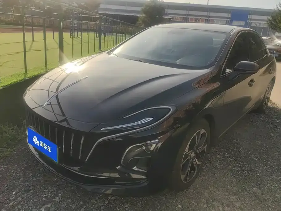 2023 Hongqi E-QM5 EV Basic